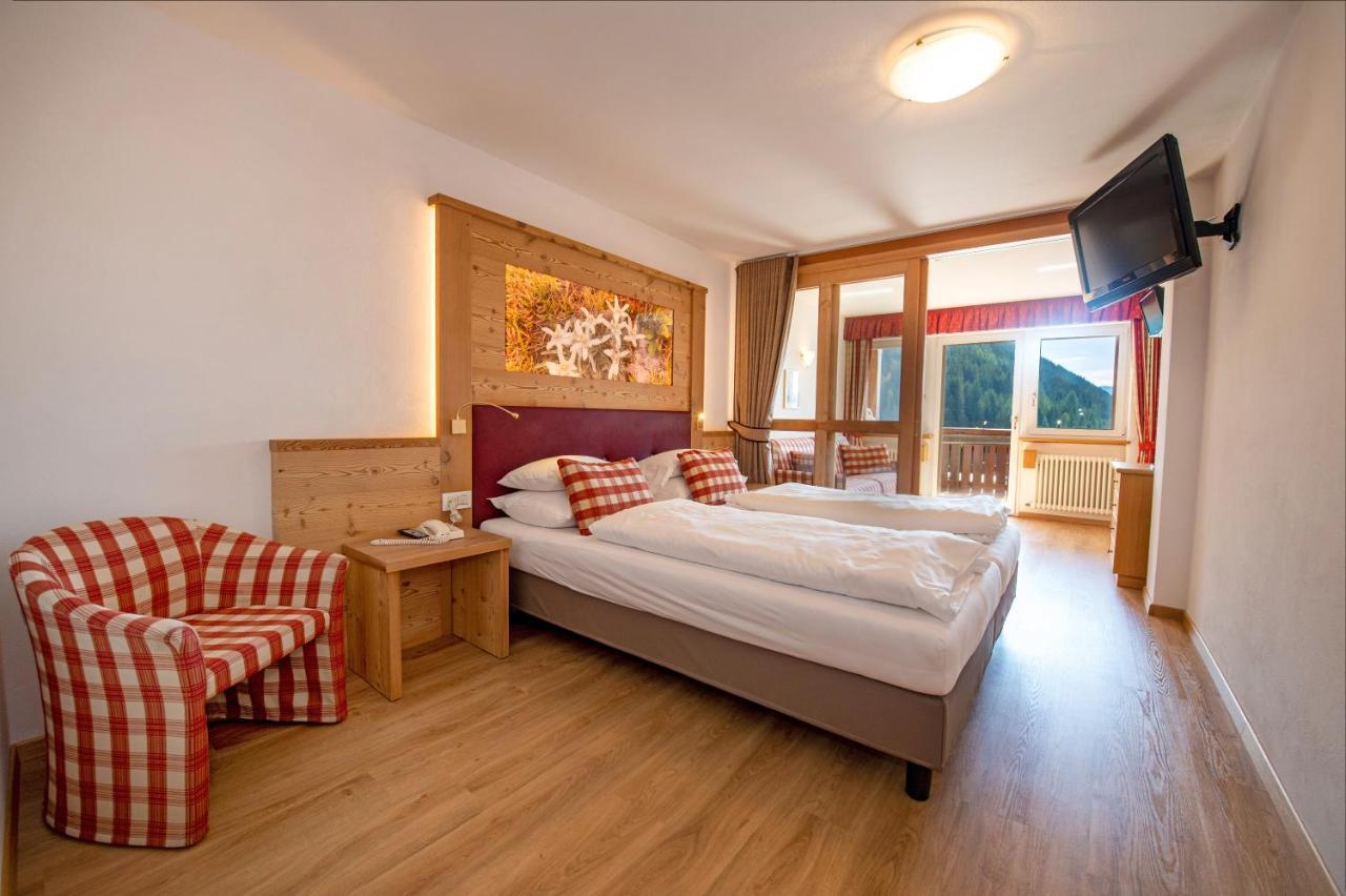 Astor Suites B&B 塞尔瓦迪加尔代纳山谷 外观 照片