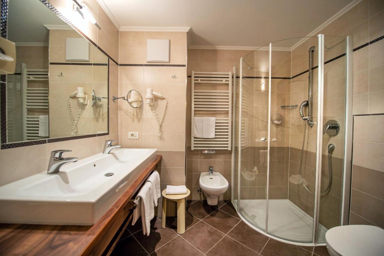 Astor Suites B&B 塞尔瓦迪加尔代纳山谷 外观 照片