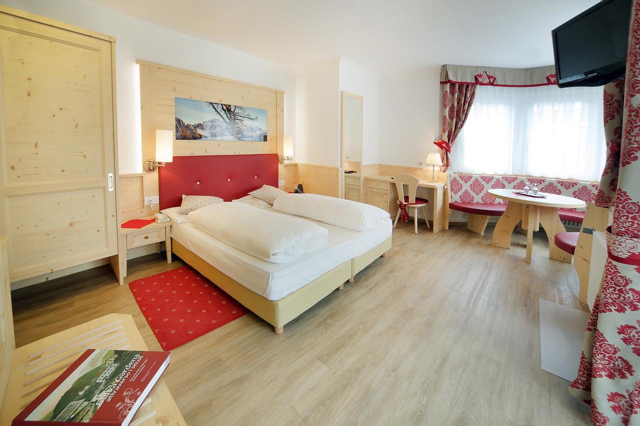 Astor Suites B&B 塞尔瓦迪加尔代纳山谷 外观 照片